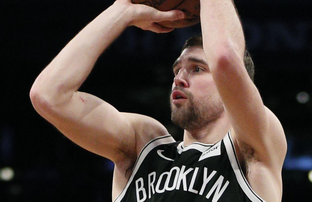 费城76人训练开放日，关键时刻手感冰凉引欢呼，法国杯在即，年轻球员得到机会的简单介绍