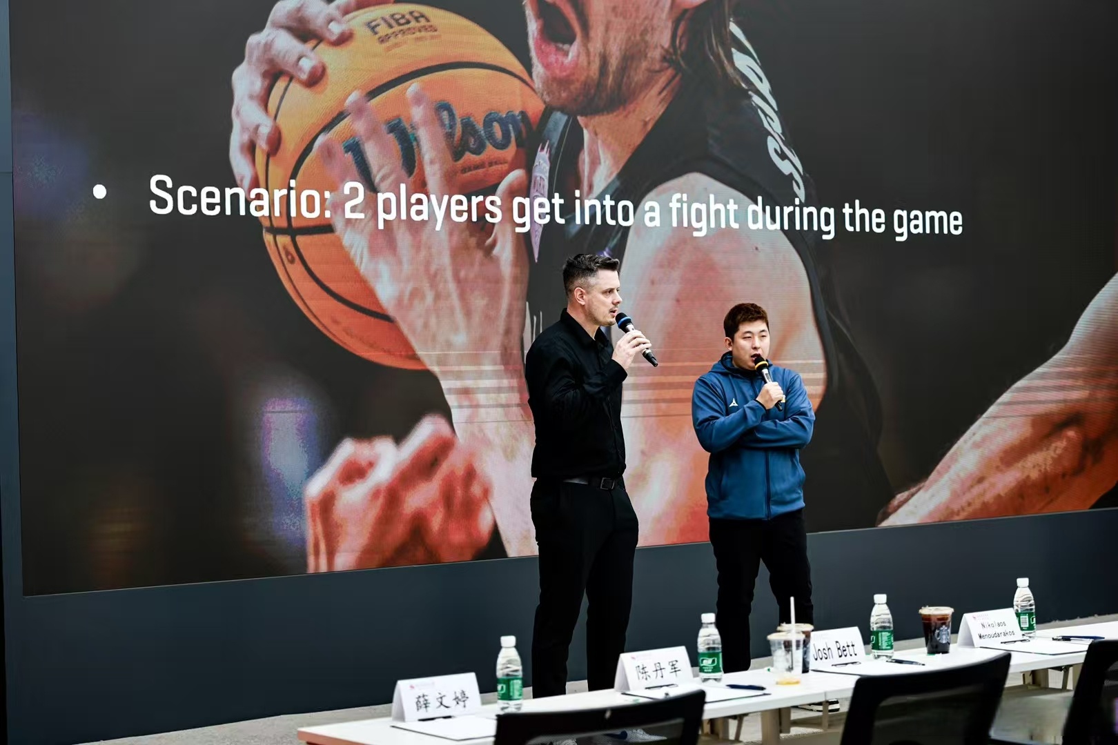 犹他爵士发布备战花絮，转会期刷新队史纪录，CBA季后赛任务艰巨，团队化学反应显著的简单介绍