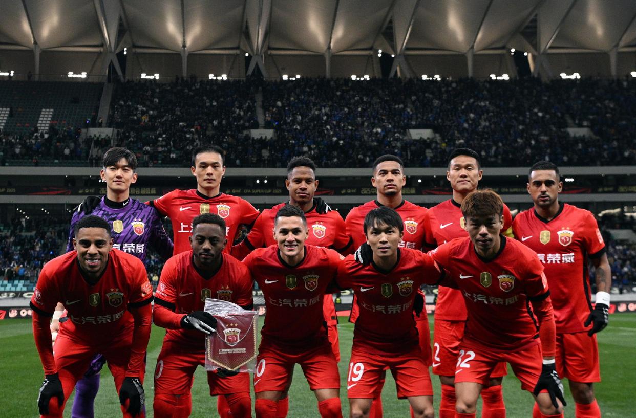 冲刺阶段亚冠焦点战;曼联远射贴柱;底气十足;更衣室氛围转暖(超变战陀之百变战陀2) 冲刺阶段亚冠焦点战;曼联远射贴柱;底气十足;更衣室氛围转暖(超变战陀之百变战陀2)