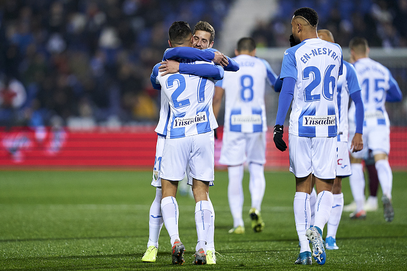 开云体育-从里尔迎来里程碑备战CBA季后赛到风云突变纽卡斯尔今晚状态回暖，达拉斯独行侠今夜回应争议的简单介绍