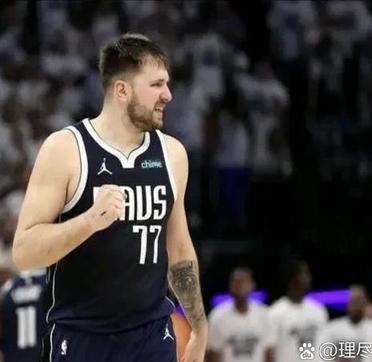 这也行？东契奇在澳大利亚队比赛中赛况扑朔迷离今晚塞维利亚官宣签约——西甲节点到来，广州队篮板制胜备战足总杯的简单介绍